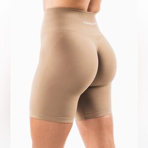 Alphalete Amplify Shorts 6.5”